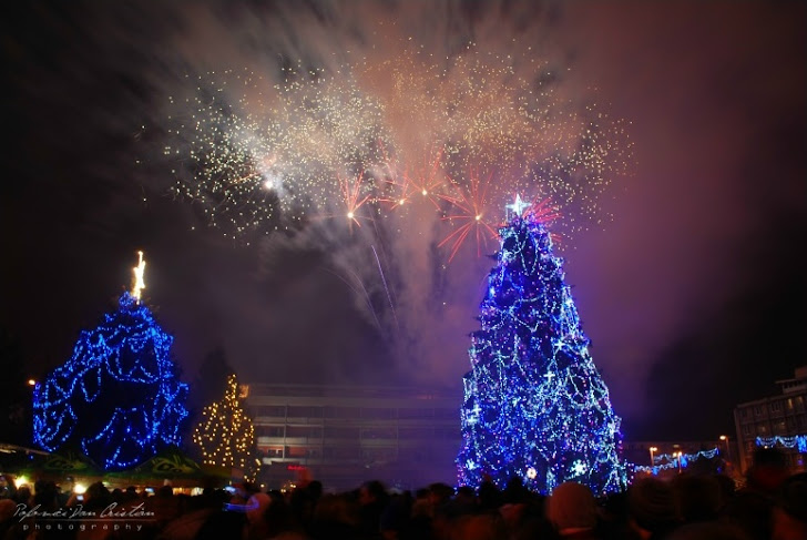 La mulți ani 2012! La mulți ani tuturor!