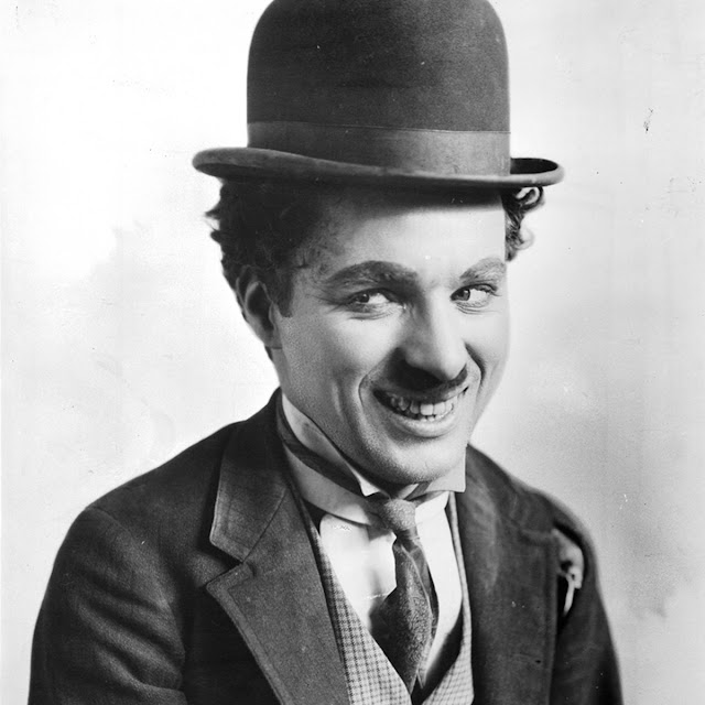Einstein also laughed at this story told by Chaplin with a smile on his face.