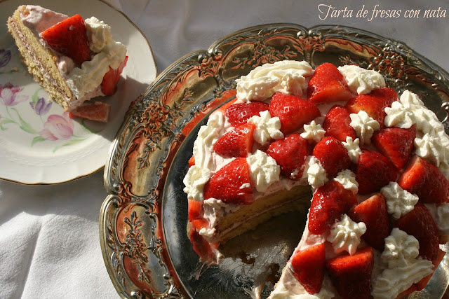 Tarta De Fresas Con Nata