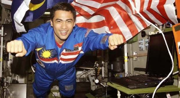 Jawaban Lengkap Astronaut Malaysia Buat Penganut Bumi Datar