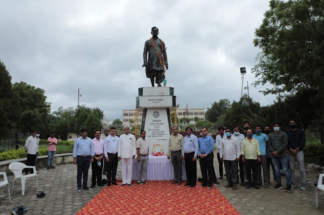  मोहनलाल सुखाड़िया की जयंती पर स्मृति पर हुई व्याख्यानमाला।