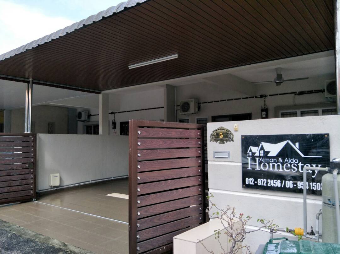 HOMESTAY DI PAGOH JAYA