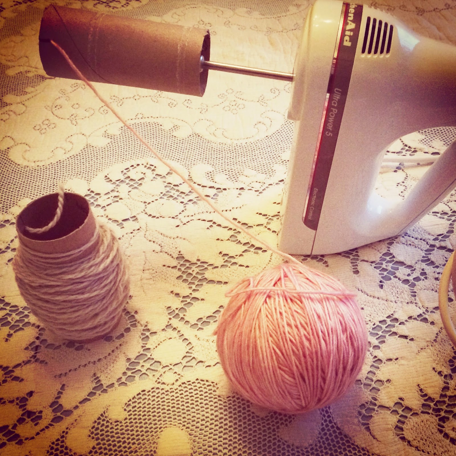 Maize Hutton Use an Electric Mixer to Wind Yarn!