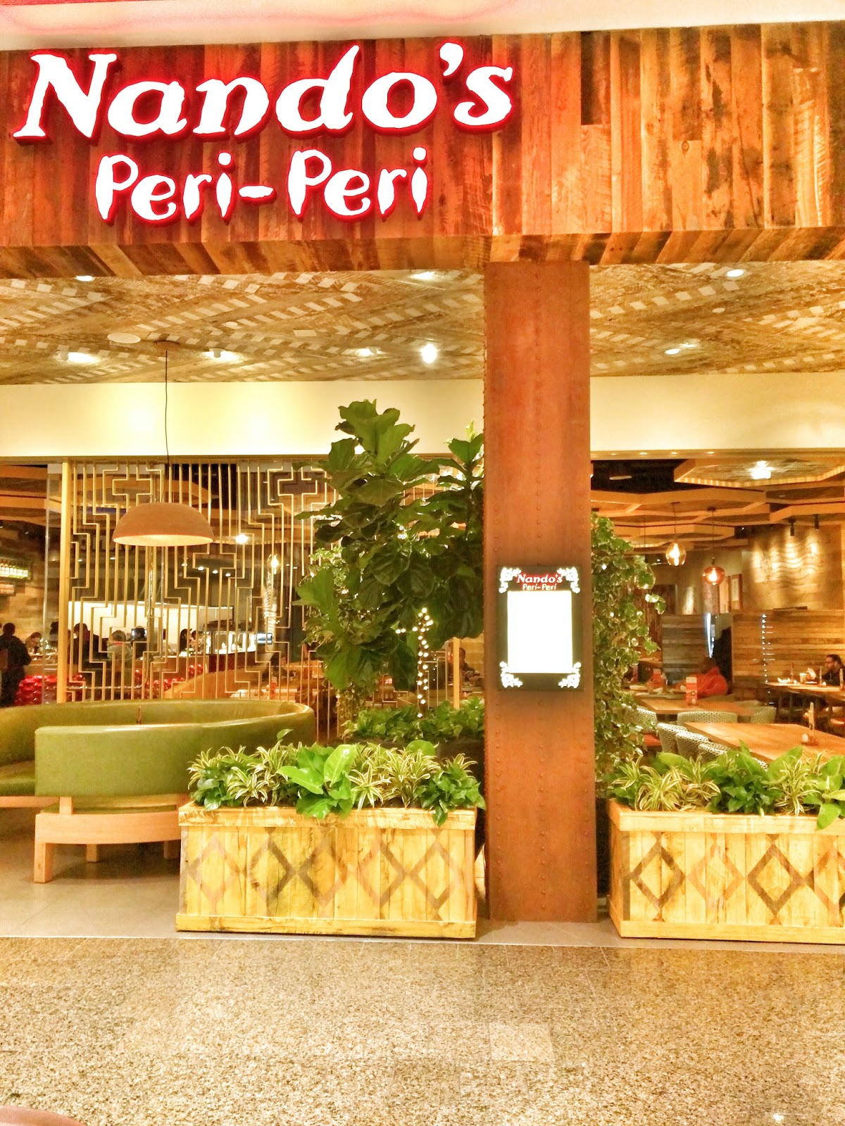 East MoCo: Nando's PERi-PERi open in Wheaton Plaza (Photos)