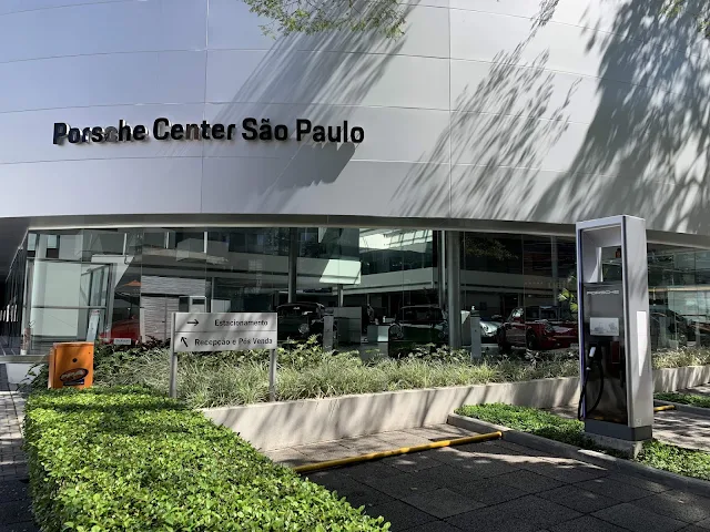 Porsche instala carregador de 350 KW DC no Brasil