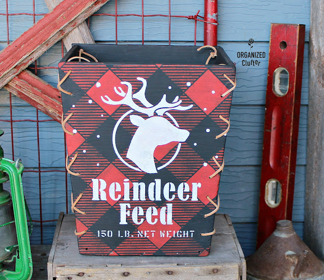 Vintage Wooden Wastebasket Christmas Makeover #oldsignstencils #stencil #upcycle #buffalocheck #reindeerfeed #rusticChristmas #Christmas