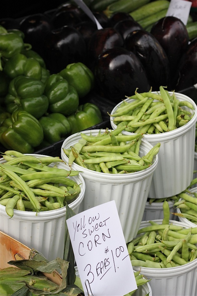 Savor Home: PRACTICING PHOTOGRAPHY AT THE FARMERS MARKET