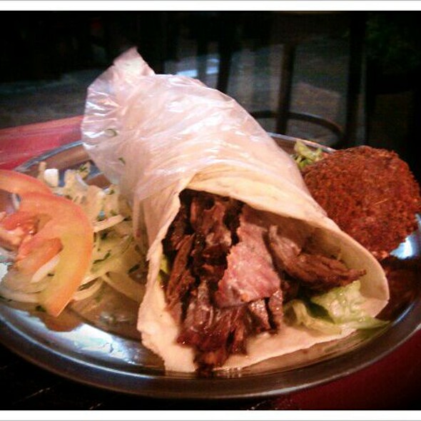 visita nuestra página web Restaurante AlZein en Cañitas