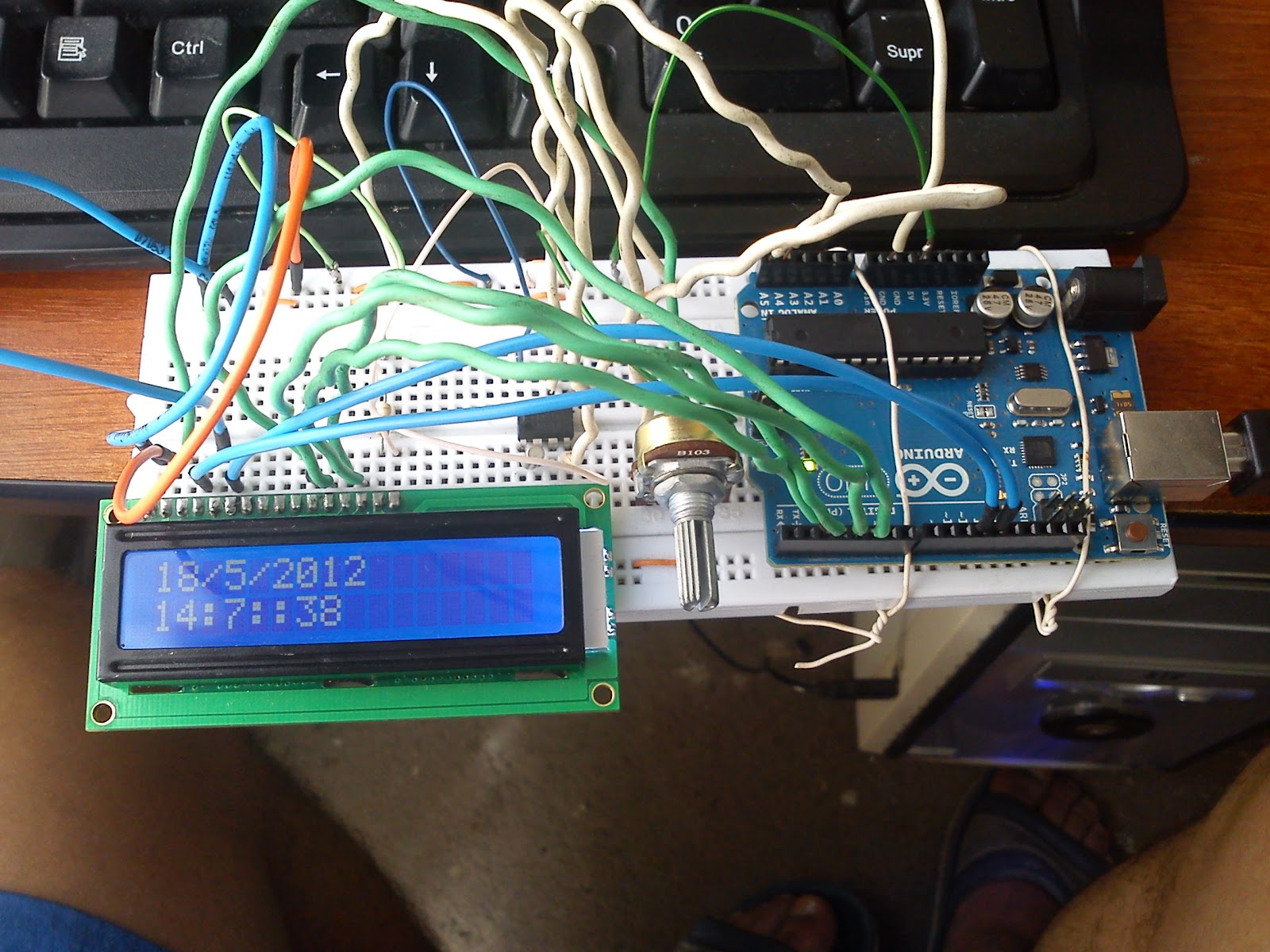 Arduino Con Protoboar Arduinos - USC: mayo 2012