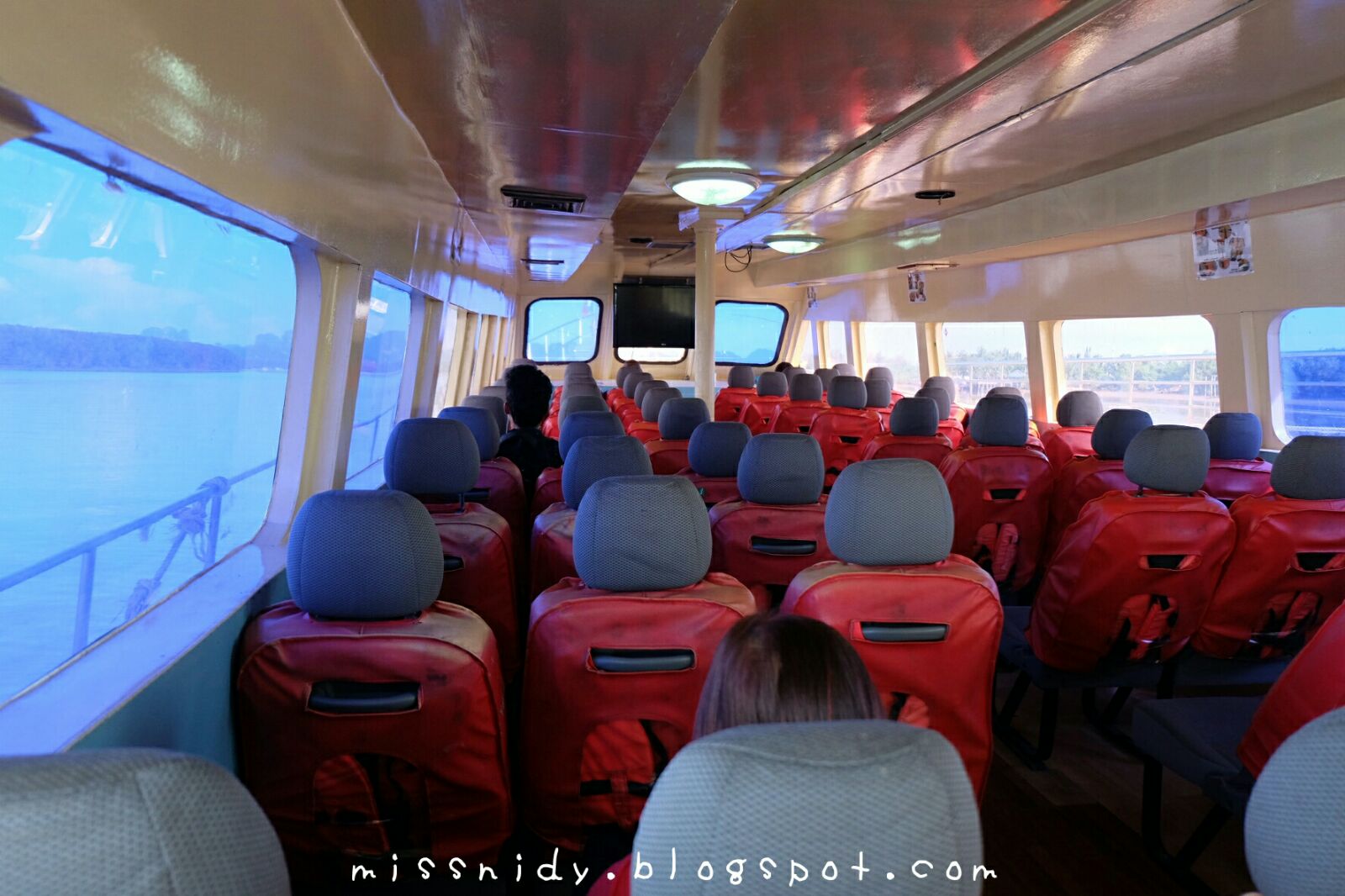 ferry from krabi to phiphi island