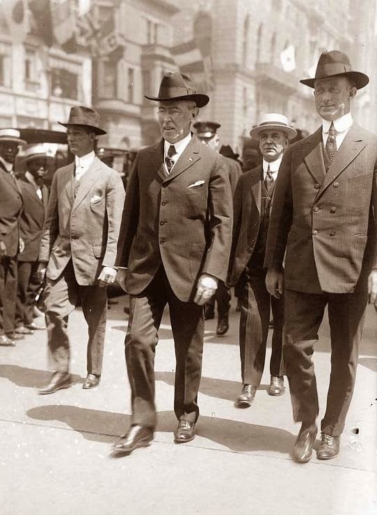 President Woodrow Wilson and his Secret Service detail