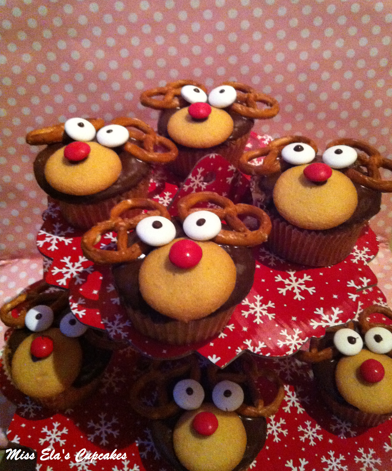 Miss Ela&amp;#39;s Cupcakes: Rudolph-Muffins