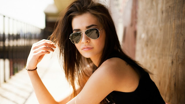 2339-Girl With Aviator Sunglasses HD Wallpaperz