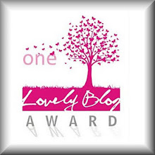 One lovely y blog award