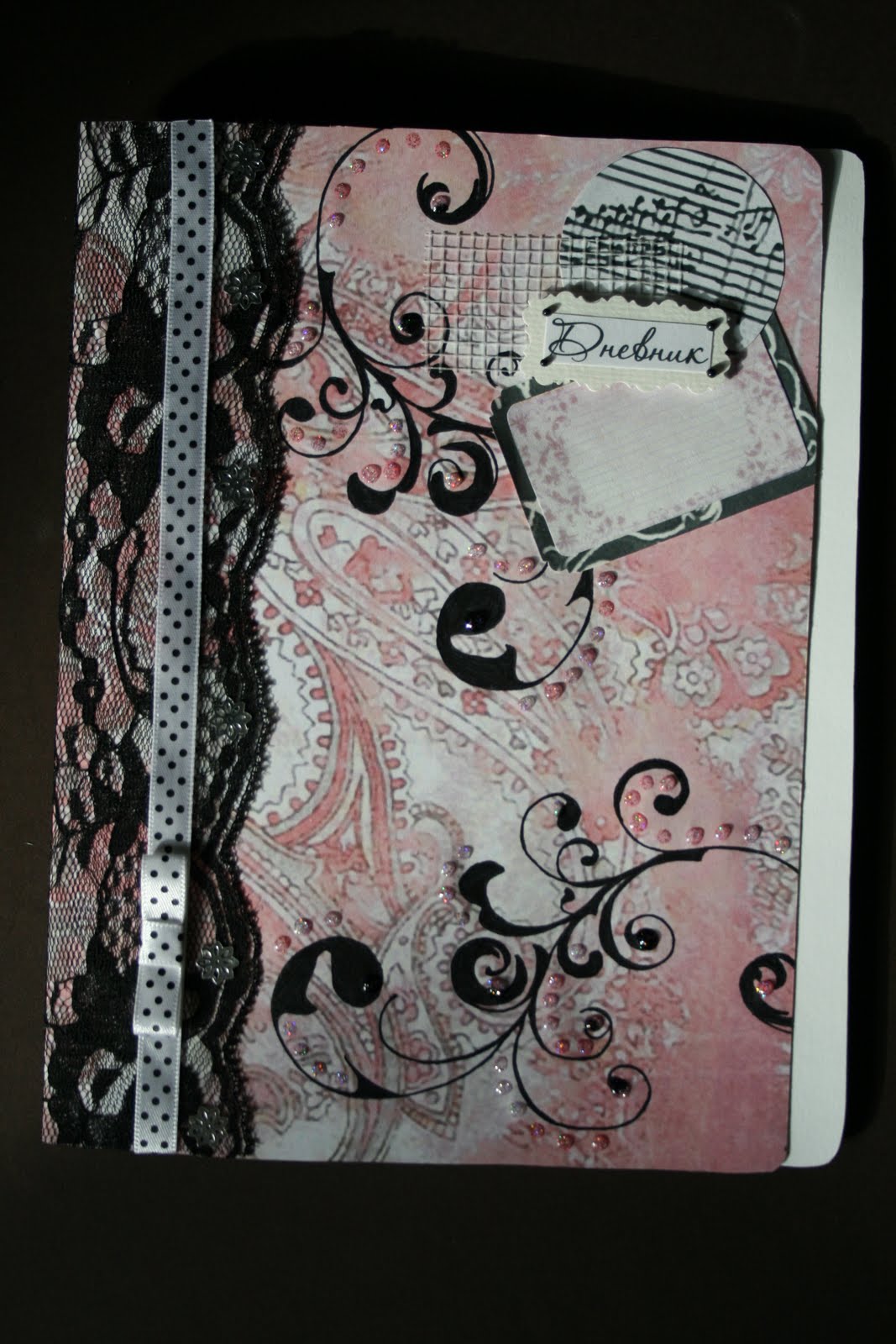 Как можно украсить дневник школьный внутри рисунками