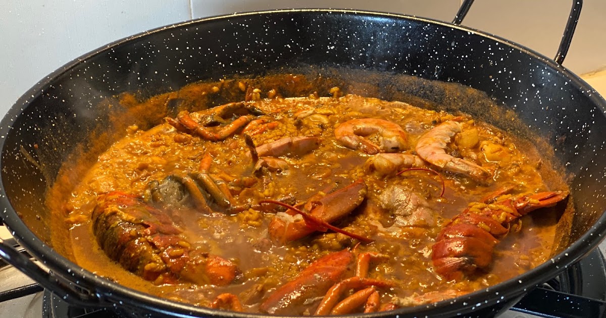 Caldereta de bogavante con arroz Caldereta de bogavante con arroz