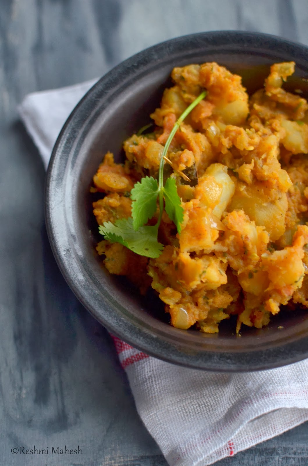 Easy Cook Chapathi Rolls With Potato Masala