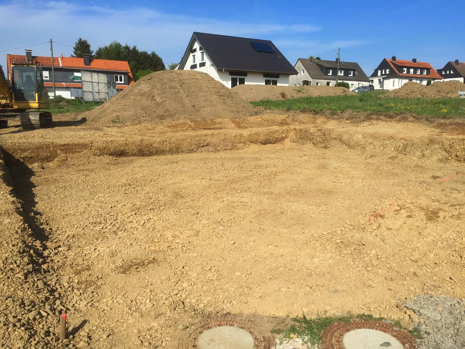 Wir bauen ein Haus :-): Erdarbeiten Teil 2