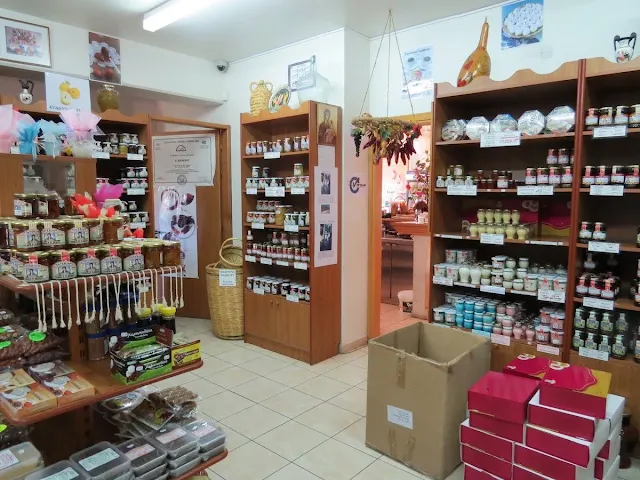 One week in Cyprus: Katerina Cyprus sweets shop in the Troodos region