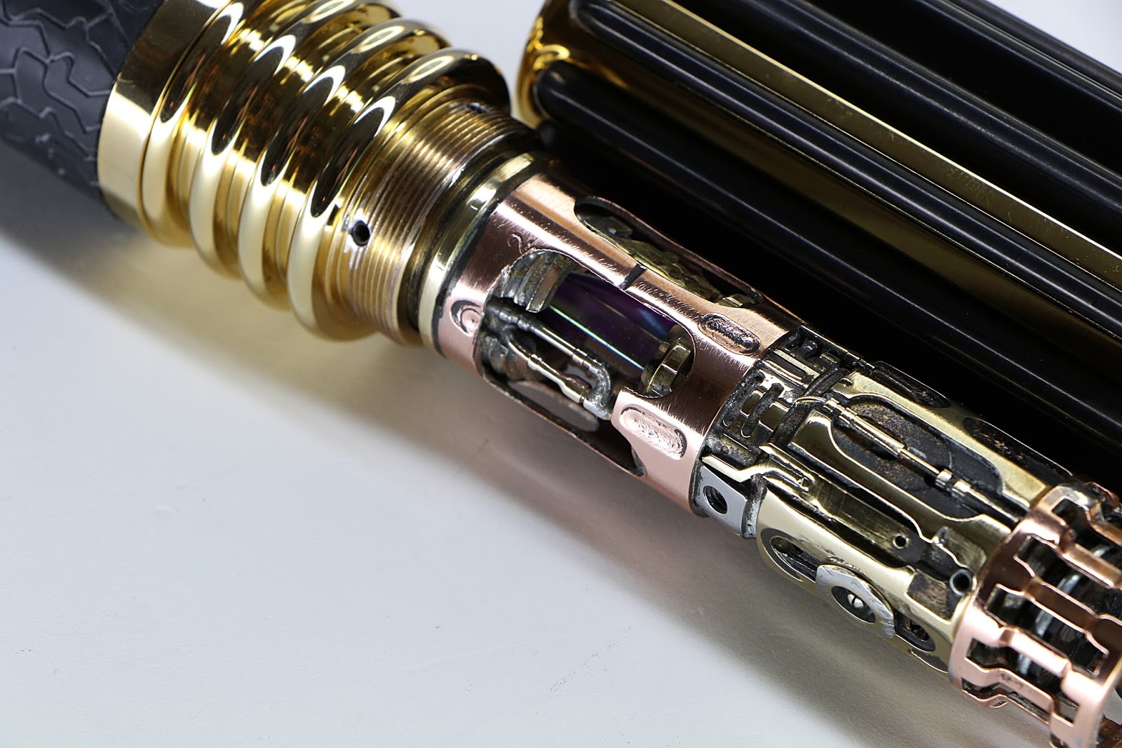 ROLIGHTSABERS Mace Windu Legend Lightsaber 24K gold