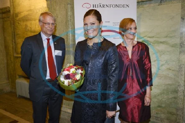 Crown Princess Victoria  together with Lars Olson, chairman of the Swedish Brain Foundation and Professor at Karolinska Institute and Gunilla Steinwall, Secretary General of the Swedish Brain Foundation