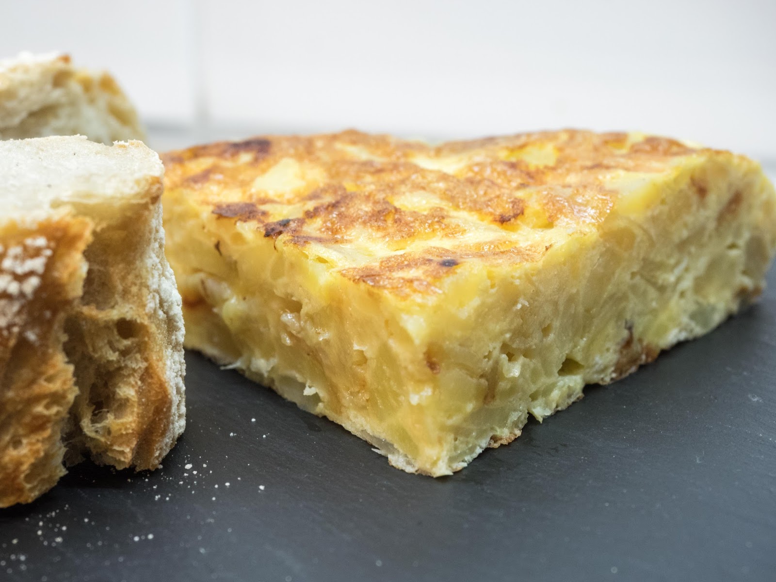 Tortilla de patata. ¿Con cebolla o sin cebolla? That's the question!!!!