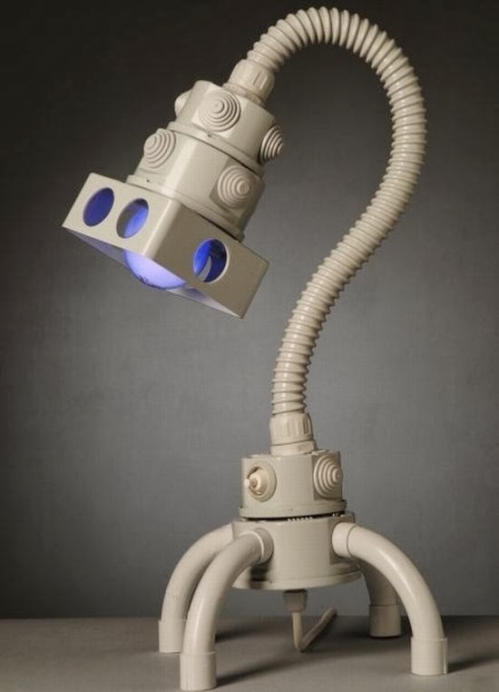 LAMPARAS Robot hechas con plástico PVC Curiosas IDEAS