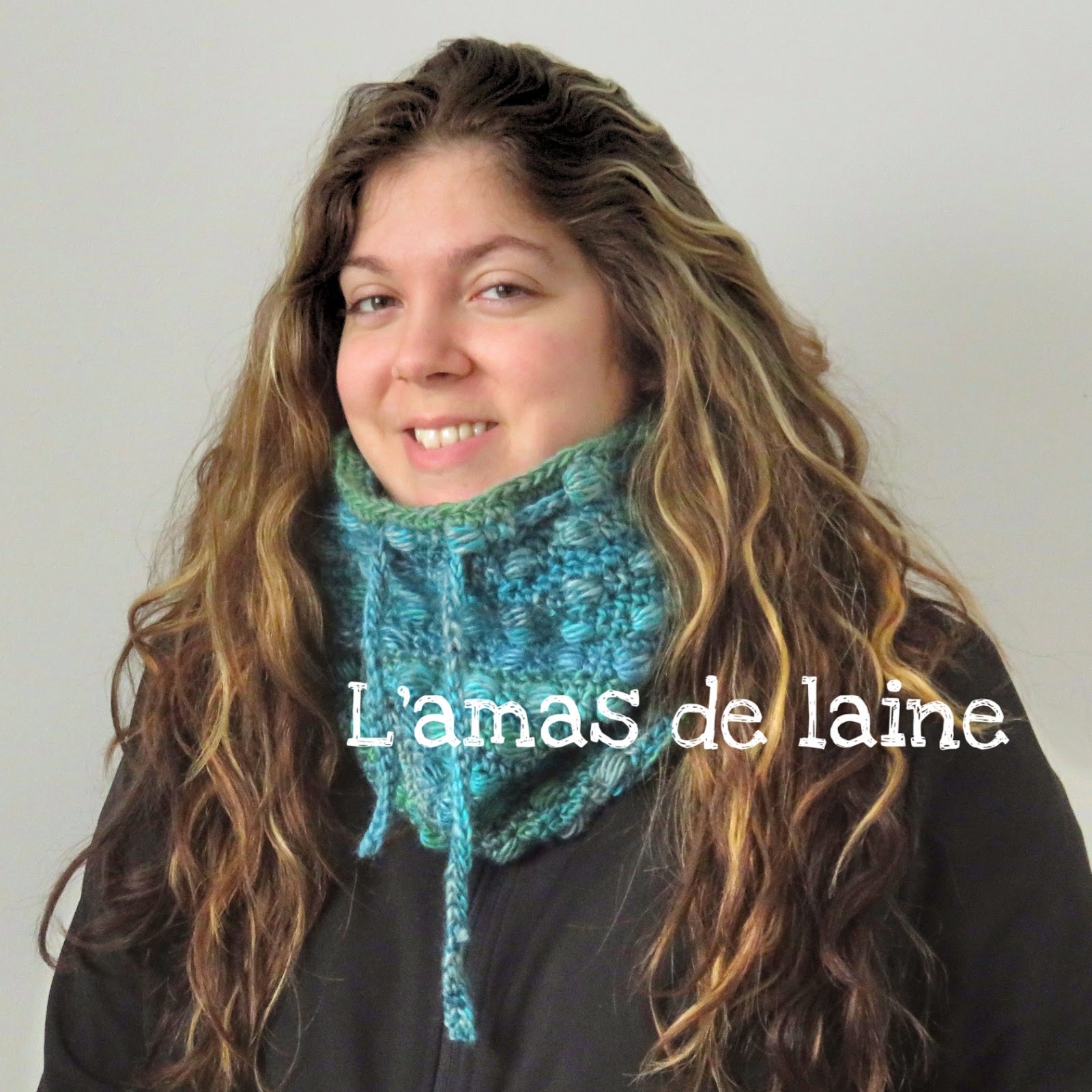 L'amas de laine The Mosaic Cowl crochet pattern