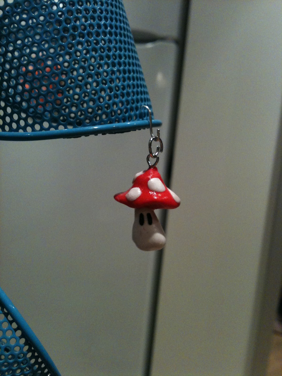 Lot De 15 Pendentifs Champignons Argentés - Perles FIMO 13x8mm, Pour Création Bijoux