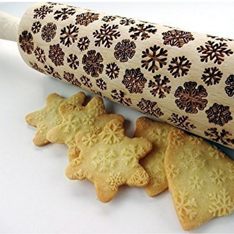 Embossing rolling pin with Christmas symbols Christmas gingerbread cookies. CHRISTMAS GIFTS embossing rolling pin 