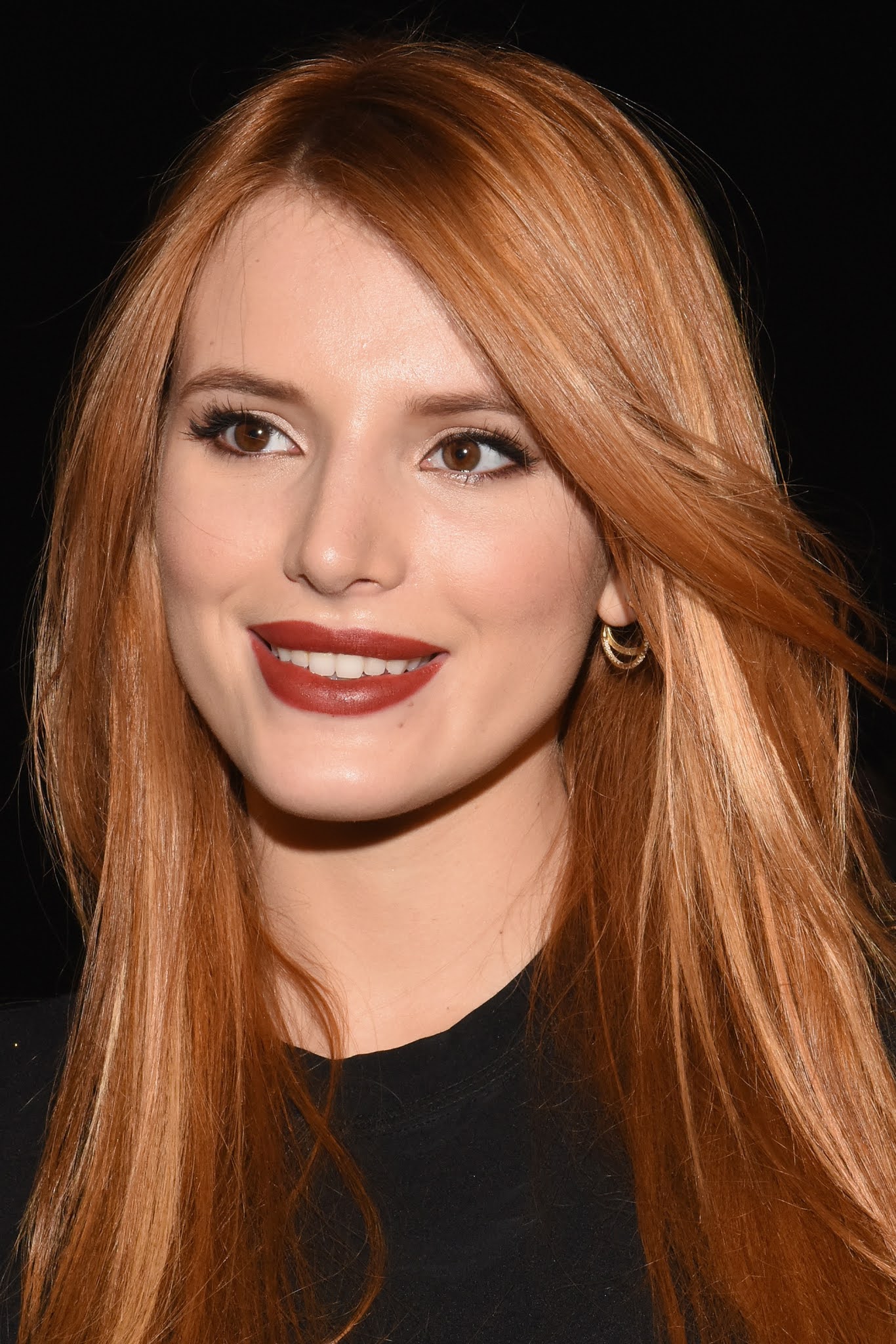 Top 10 Young Hollywood Busty Actresses Right Now See Hot Photos top-10-young-hollywood-busty-actresses-right-now-see-hot-photos