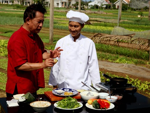 nấu ăn cùng nhà bếp chuyên nghiệp