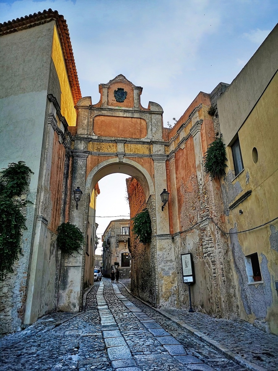 Cosa vedere Gerace Porta Sole