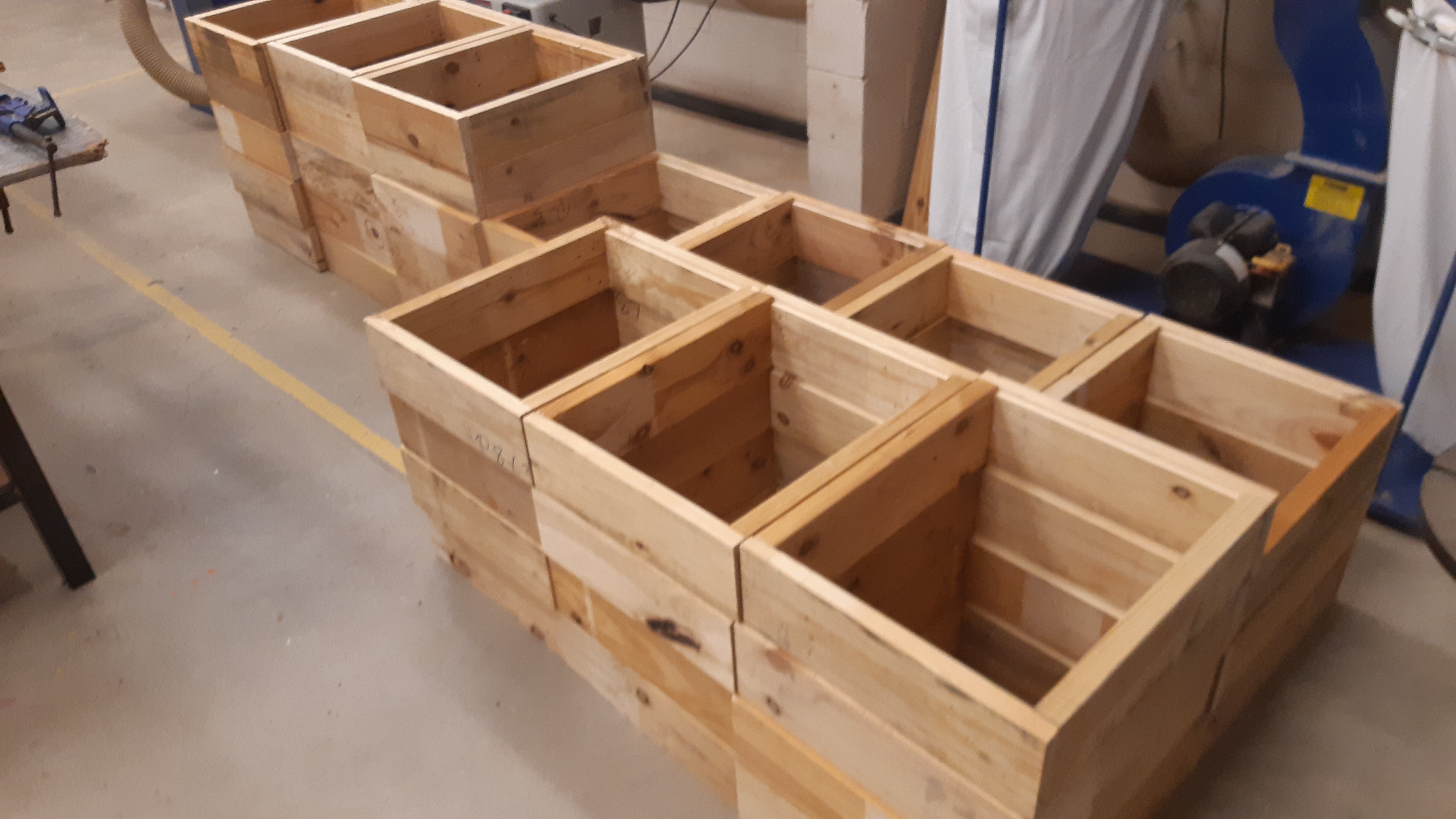 NT Beehives (Darwin) Top Bar and Langstroth Making 11 langstroth