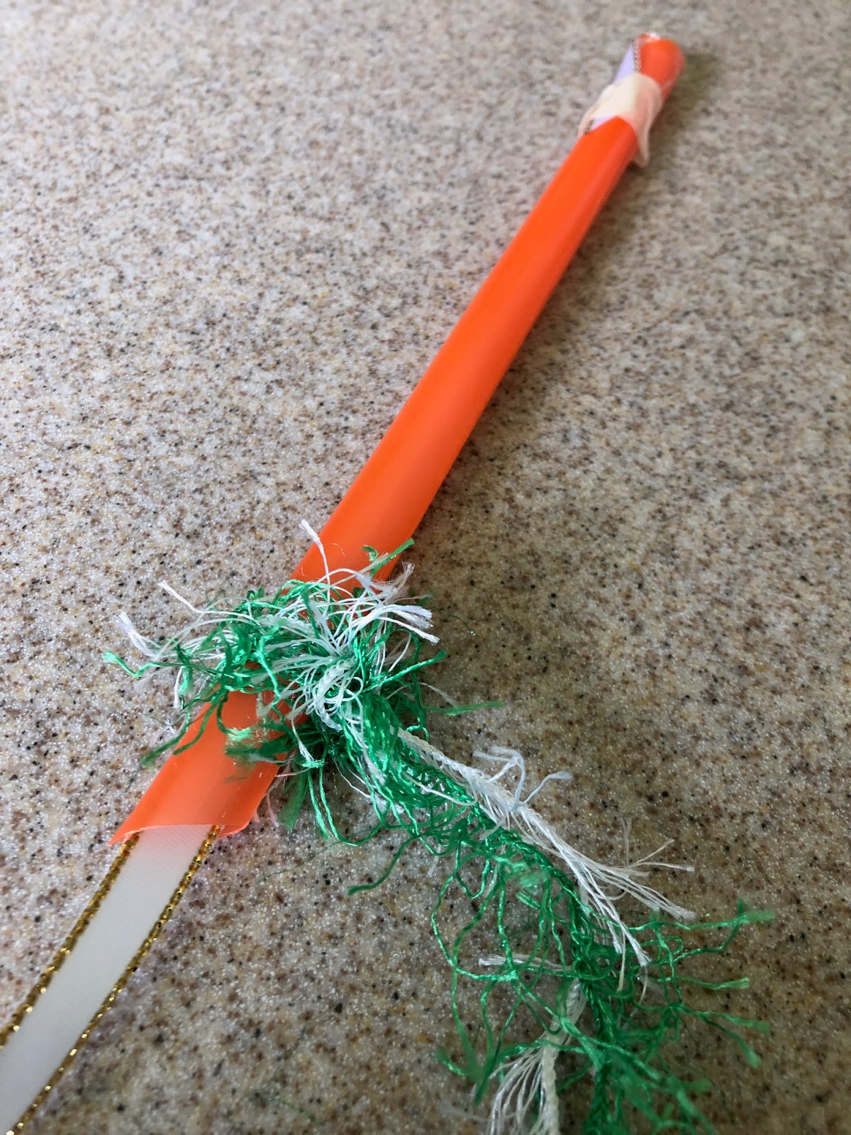 Hawaii Mom Blog Eyelash Yarn Lei