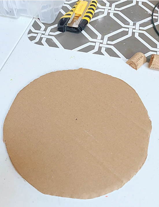 cardboard circle and craft knife