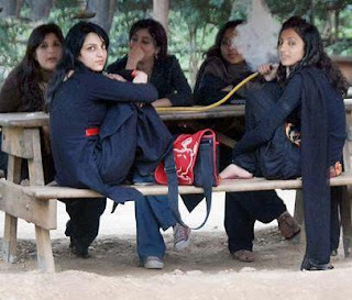 smoking pkistani girls