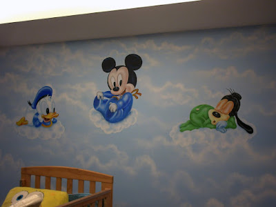 MURAL BEBES DISNEY EN NUBES