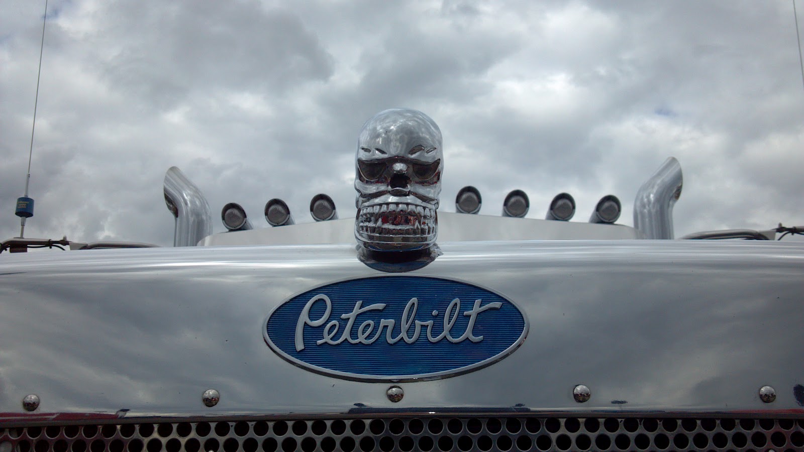 The Official Harp's Tarps Blog Views from the Trucking Show in