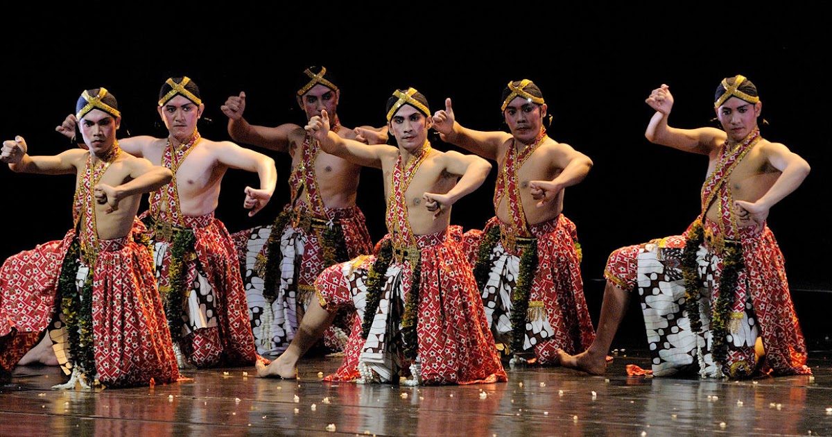 Melestarikan Seni Tari Tradisional Yang Sudah Hampir Punah Dengan Berkembangnya Tarian Modern Sanggar Tari Topeng Purbasari