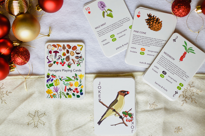 outdoorsy family gift guide, Foragers Playing Cards
