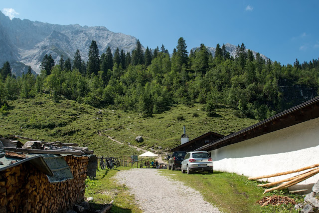 E-Bike and Hike zum Königsschloss am Schachen  Garmisch-Partenkirchen  Alpentestival-Garmisch-Partenkirchen  Bike-and-Hike  Schachenschloss 08