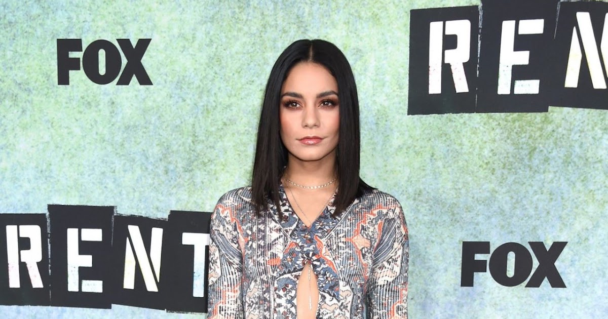 Vanessa Hudgens at Rent: Live TV Show Photocall in Los Angeles