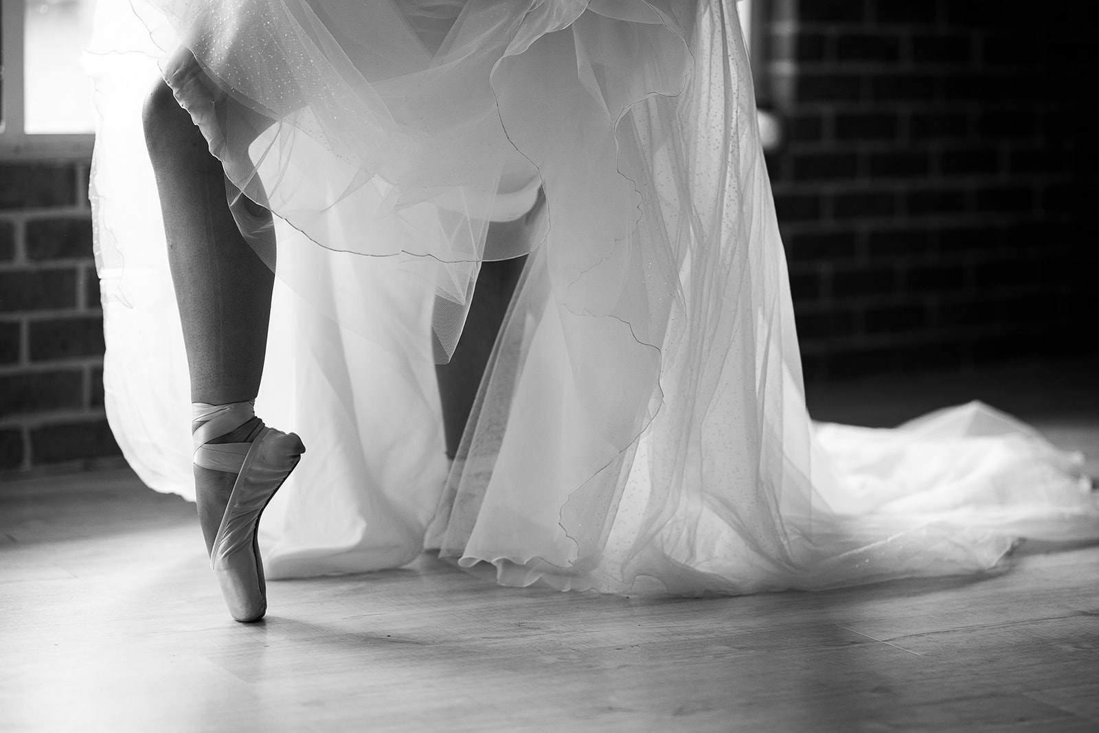 on the aisle blog | ballerina bridal shoot jennifer burch photography central coast weddings nsw bridal gowns floral design pinic setup cake