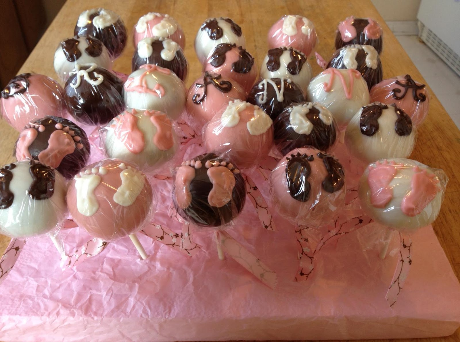 Sweet Frosting CAKE POPS