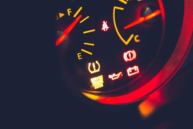 985683 5827 1651393309669 1651393309776127435939