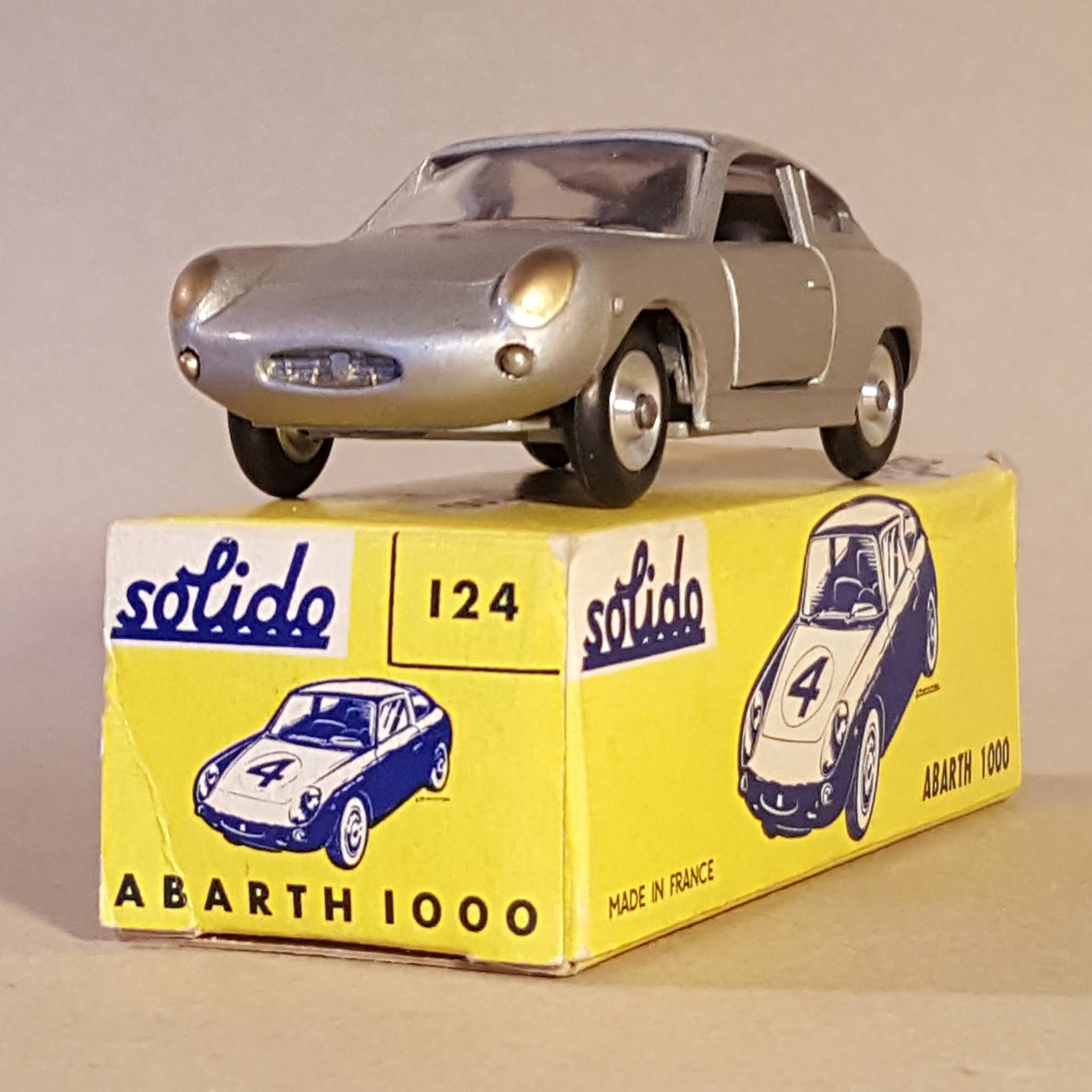 AU JOUET PARISIEN Solido Modèle n° 124 Fiat Abarth 1000 Zagato