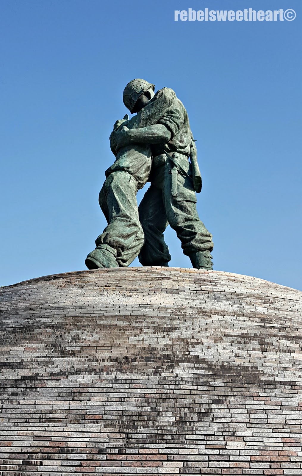 The Rebel Sweetheart. Seoul Searching The War Memorial of Korea.