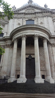 (Almost) Wordless Wednesday - London in the rain (Almost) Wordless Wednesday - London in the rain