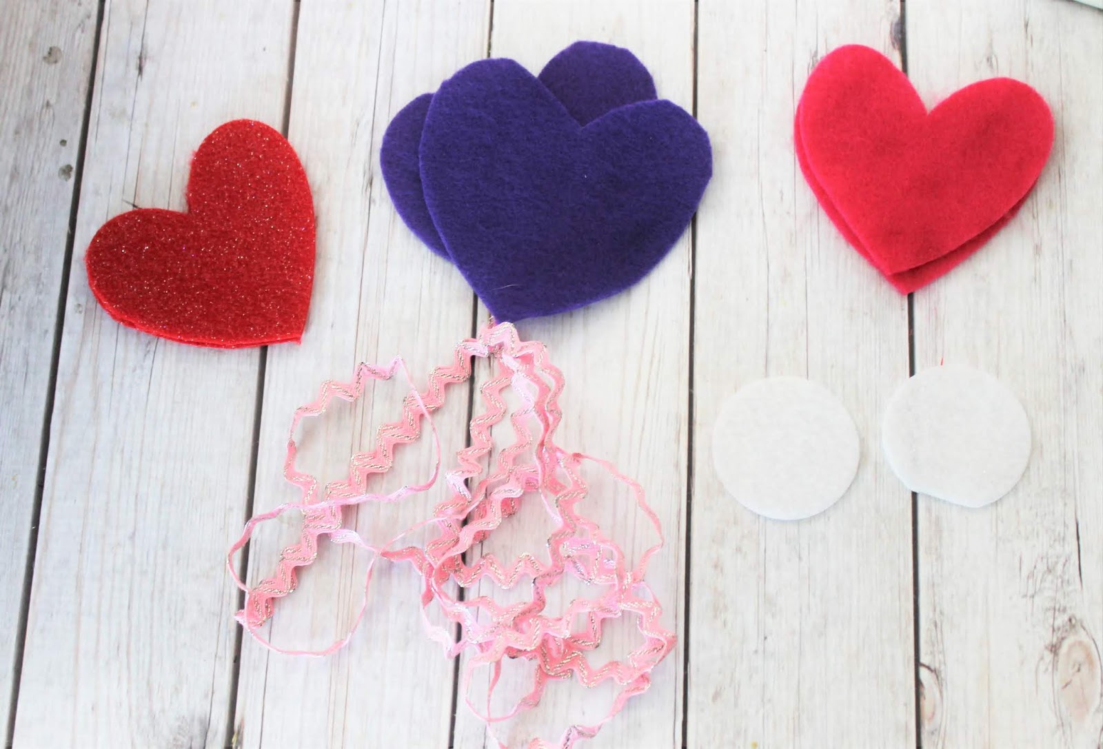 Easy Felt Heart Garland Template + No Sew Option Sew Simple Home